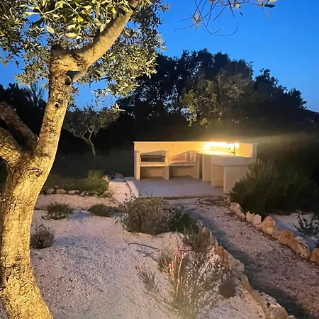 Almapulia I Trulli فيلة سيغلي ميسابيكا