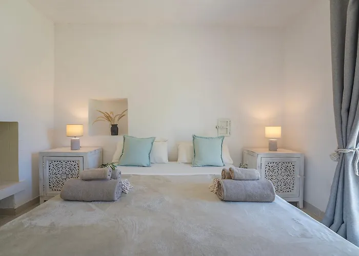 Almapulia I Trulli * Ceglie Messapica